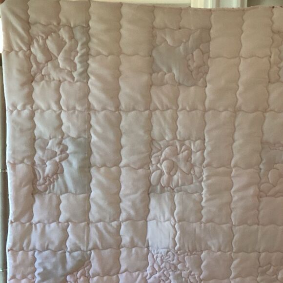 NWT. Hand Craffted Beautiful Floral Print Quilt - Picture 11 of 11